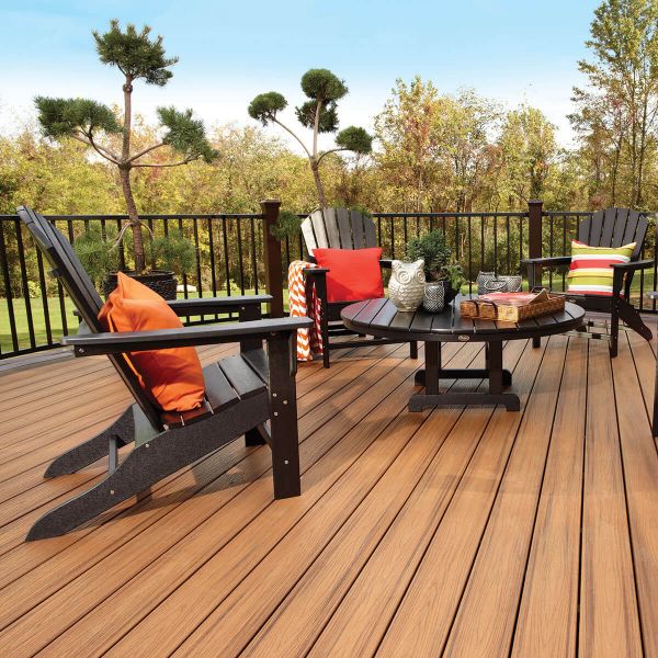 trex-transcend-decking-tiki-torch-signature-railing-charcoal-black_1_2_2_1